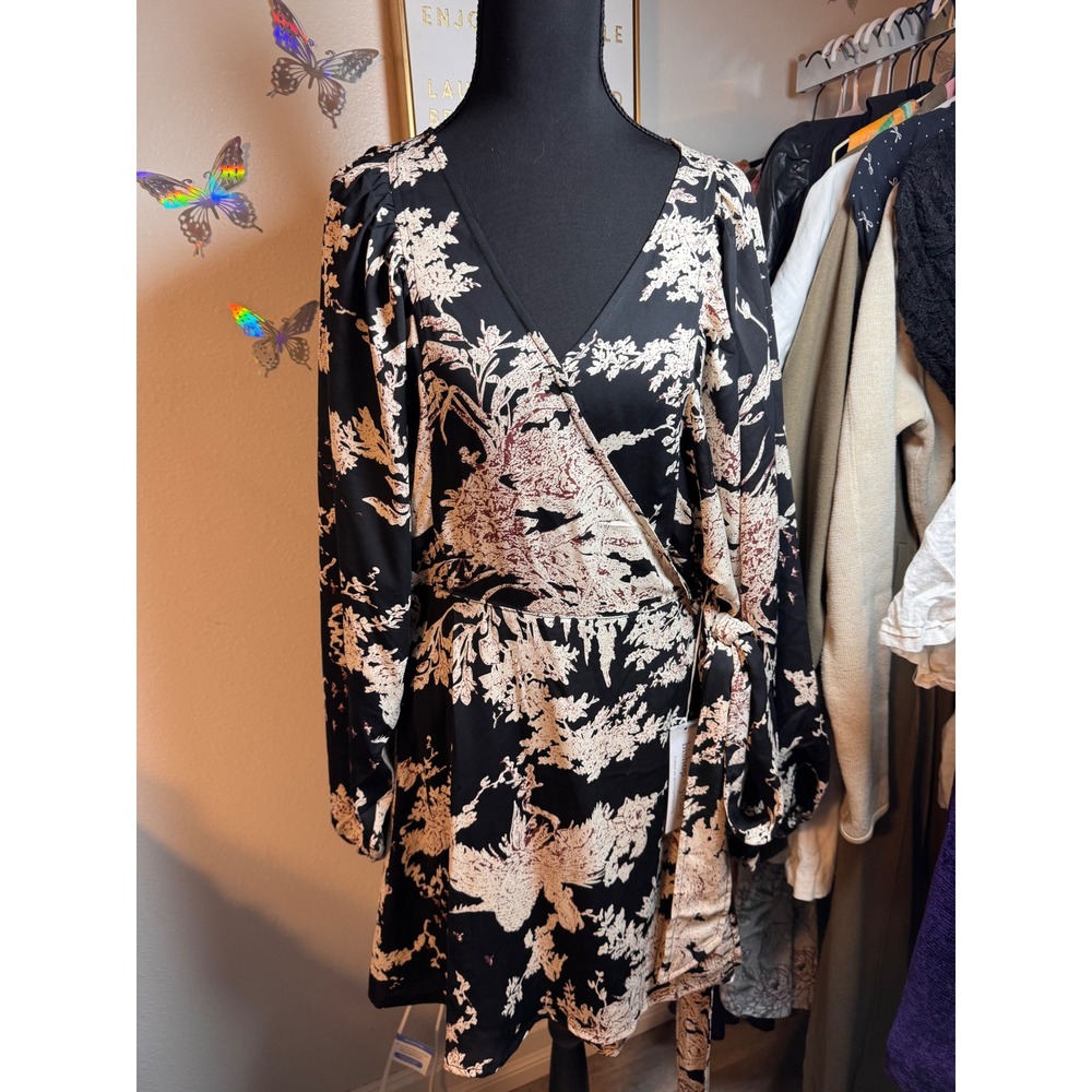 Bishop and Young Kennedywrap dress Size L nwt